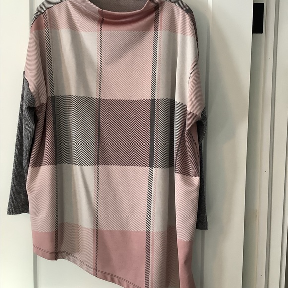 Cleo tunic beautiful fabric - Picture 2 of 3